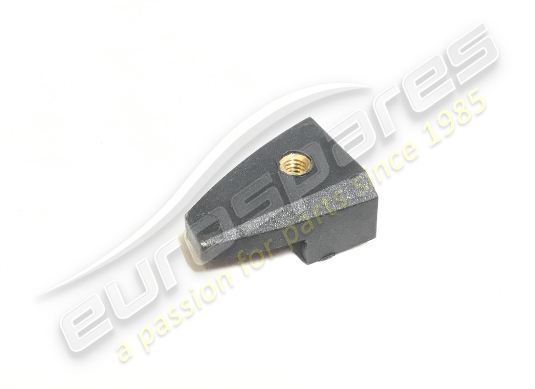new maserati door glass rear rh runner. part number 387700404 (1)