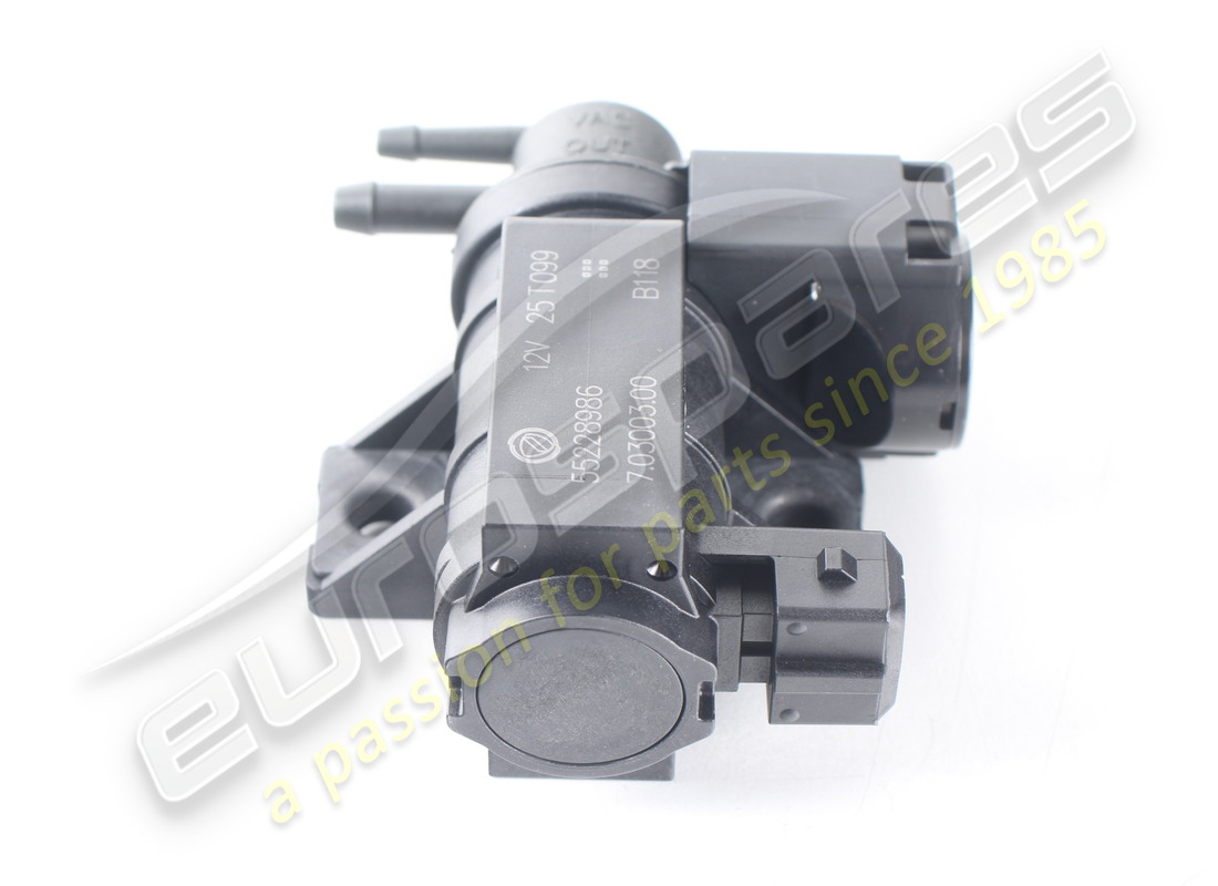 NEW MASERATI VALVE. PART NUMBER 287732 (5) new maserati valve. part number 287732 (5)