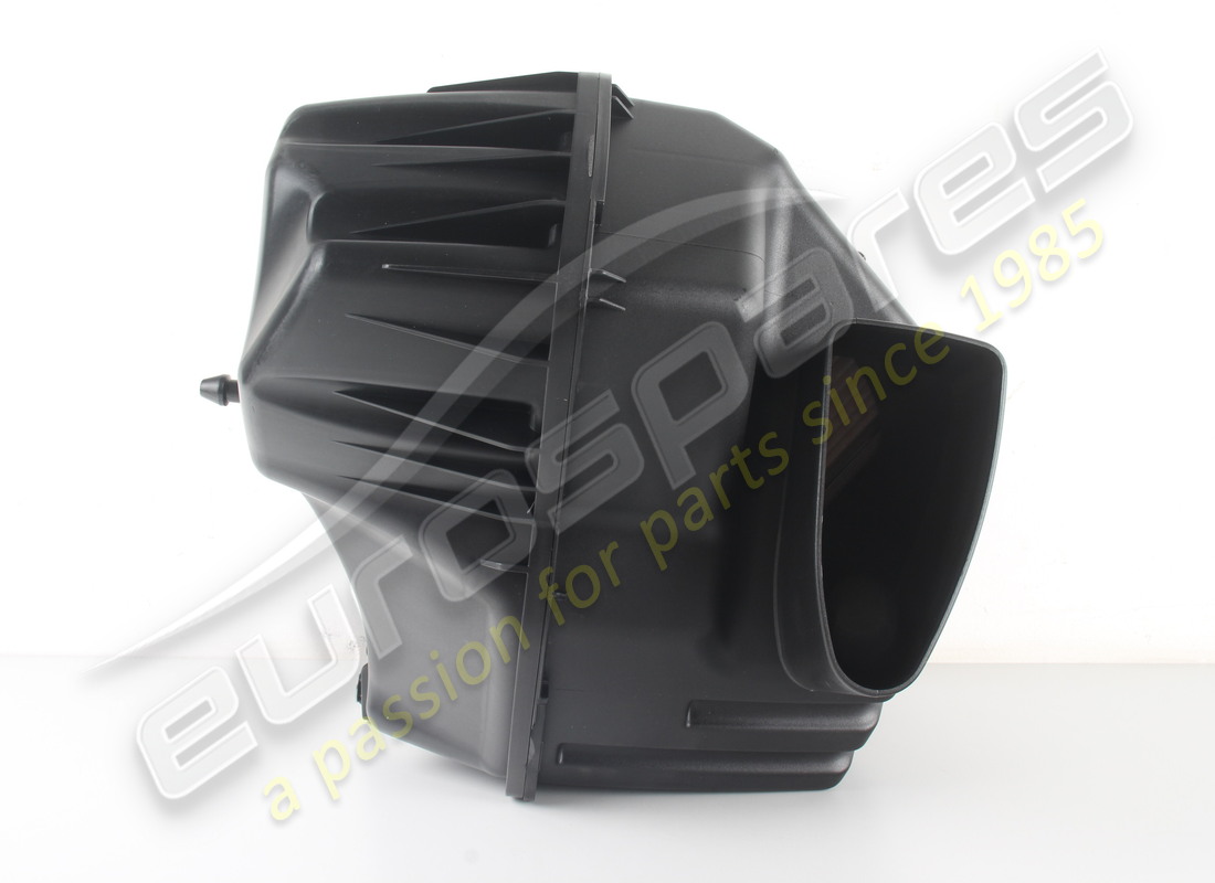 new maserati air filter box assembly. part number 670033791 (3)