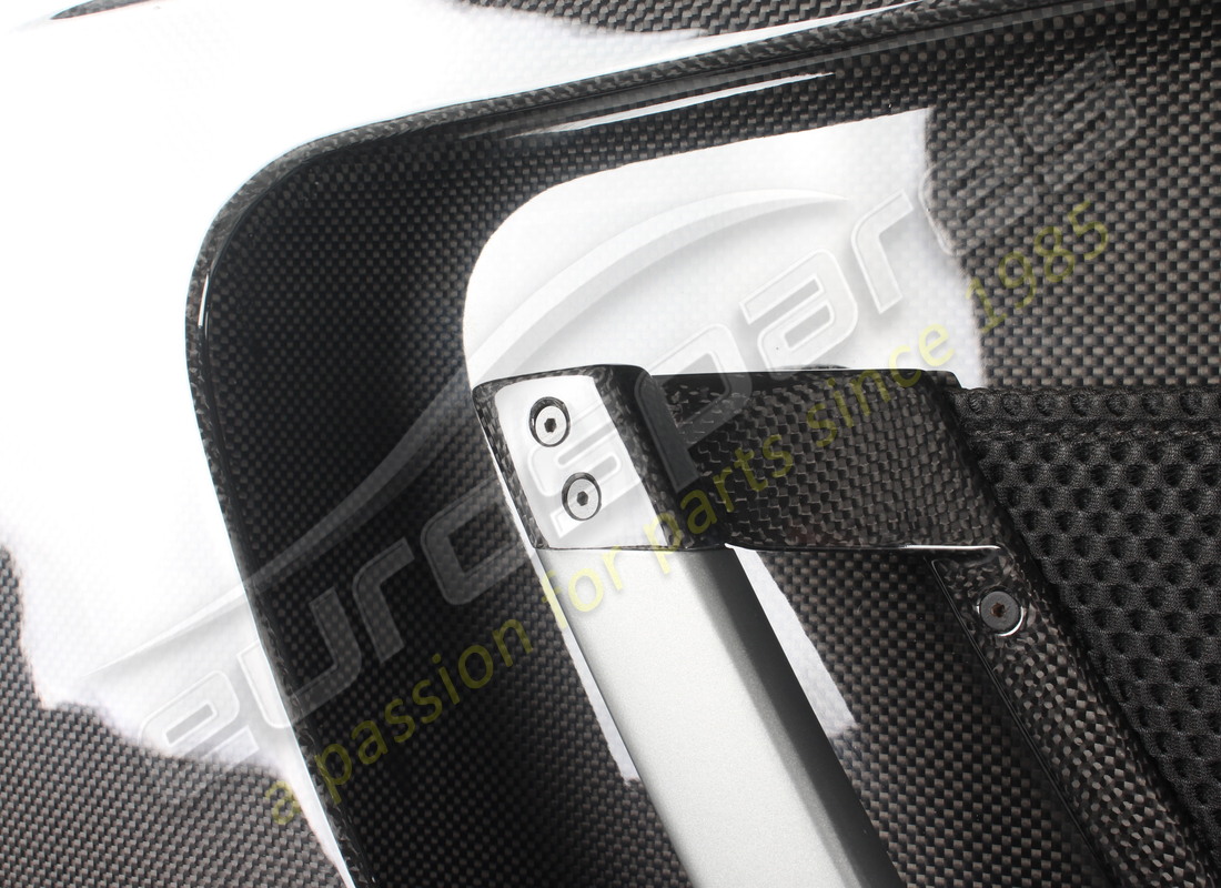 reconditioned ferrari rh covered door panel. part number 80120900 (5)