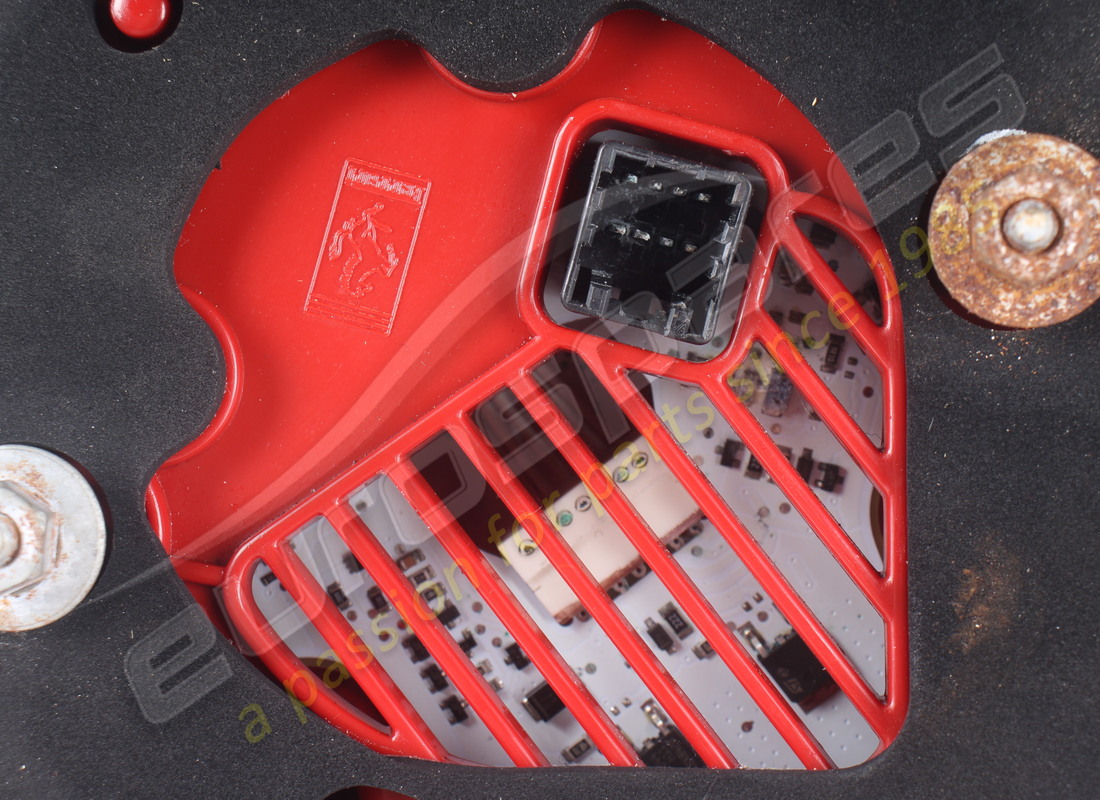 USED FERRARI RH TAIL LIGHT , MOBILE PART. PART NUMBER 293289 (6) used ferrari rh tail light , mobile part. part number 293289 (6)