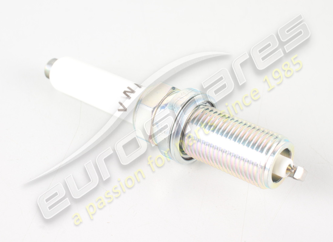 new porsche spark plug. part number 95890560100 (1)