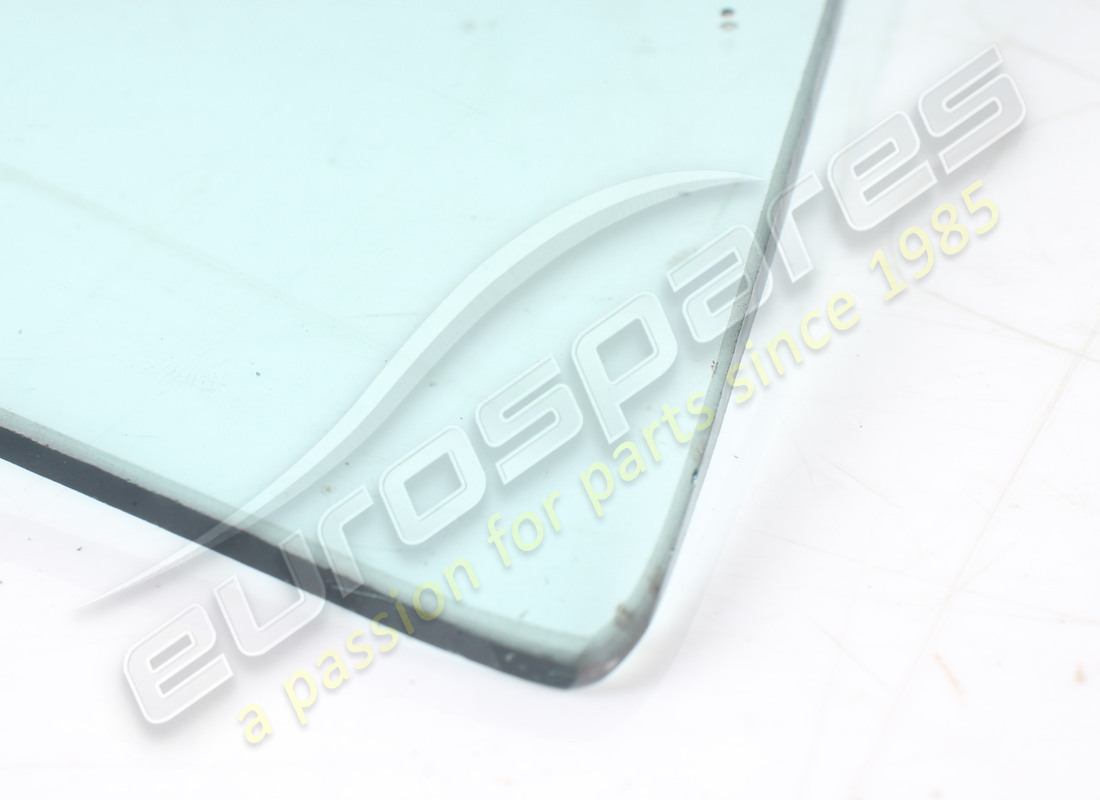 NEW FERRARI RH REAR QUARTER LIGHT ASSEMBLY. PART NUMBER 50015502 (3) new ferrari rh rear quarter light assembly. part number 50015502 (3)