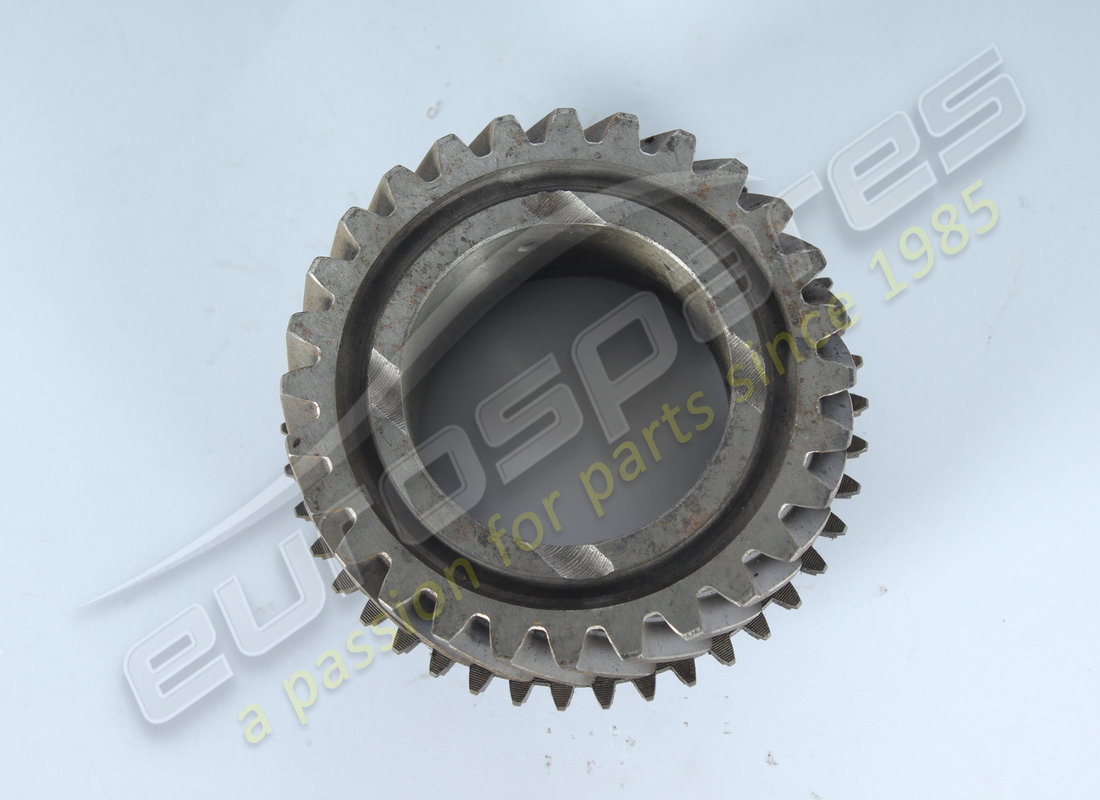 new ferrari 365gt4 2+2 3rd gear 28/25. part number 105352 (2)