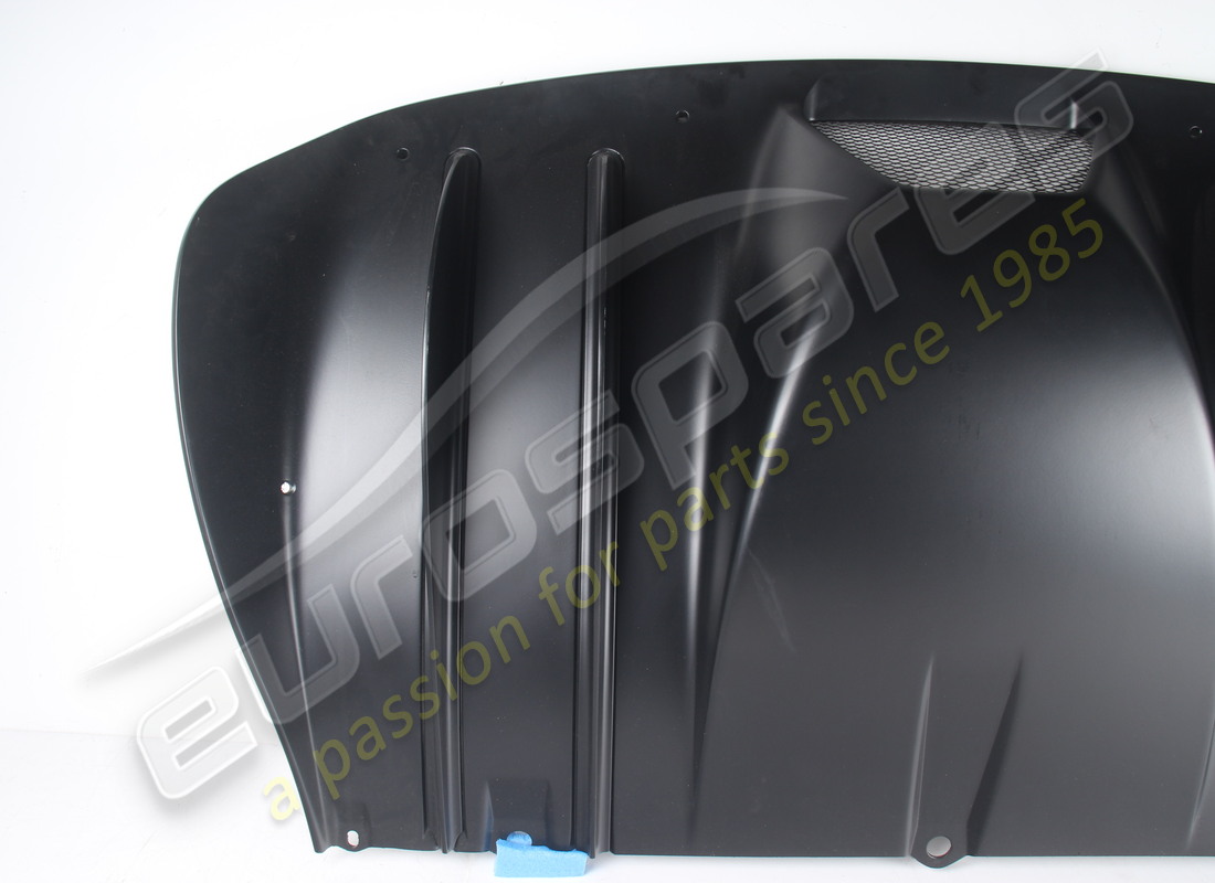 new (other) ferrari rear diffuser black. part number 69140500 (2)