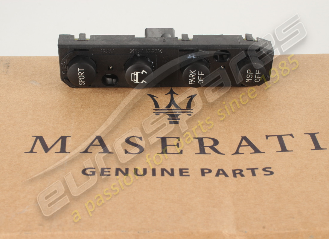 new maserati lh controls switch panel for ni. part number 216858 (3)