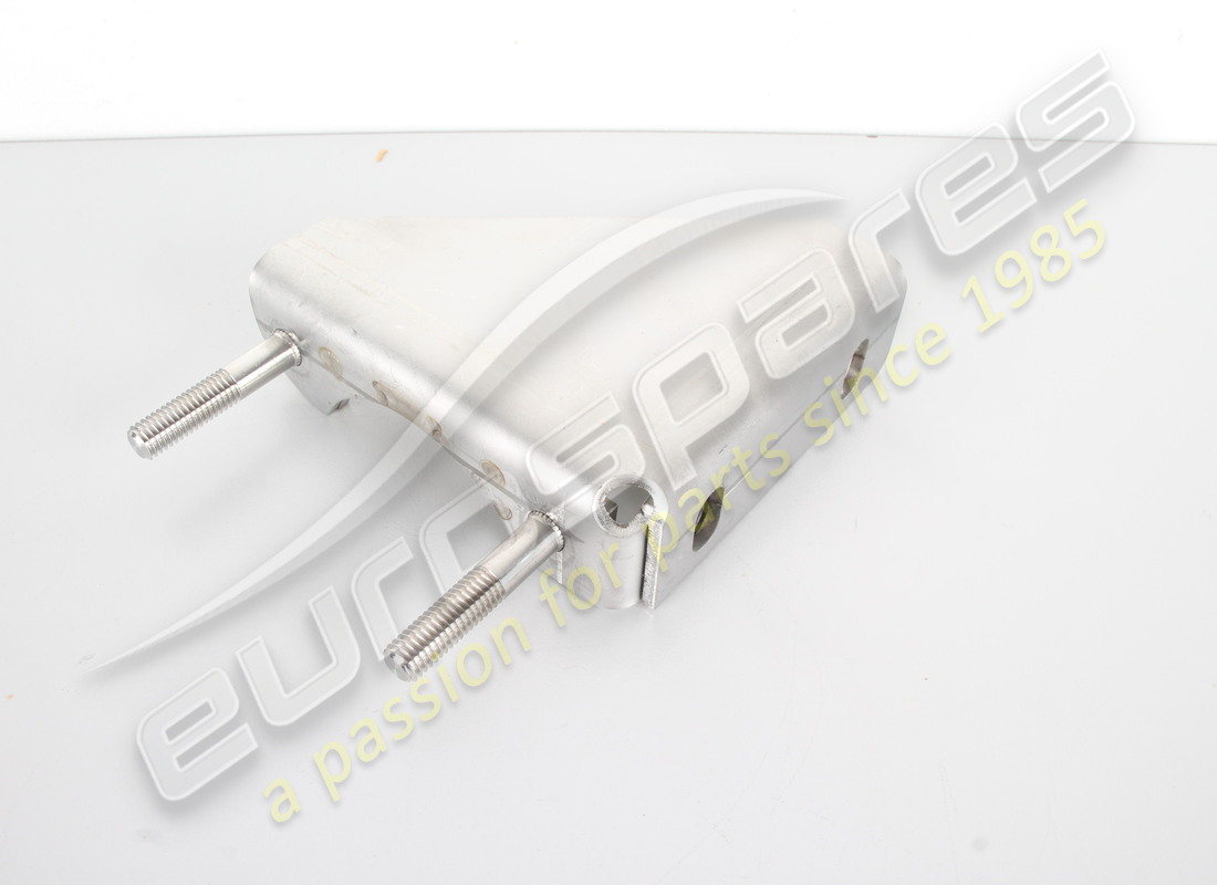 new ferrari lh bracket. part number 210893 (1)