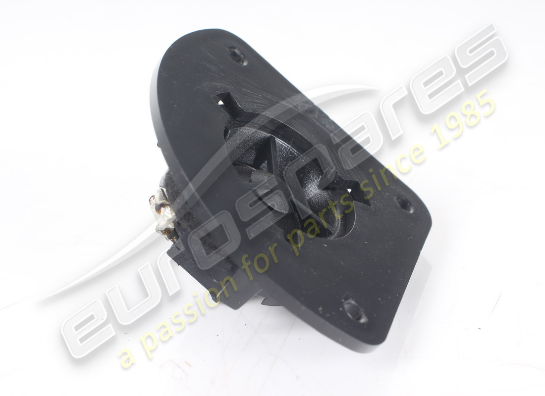 USED FERRARI ADAPTOR FOR TWEETER. PART NUMBER 82539000 (2) used ferrari adaptor for tweeter. part number 82539000 (2)