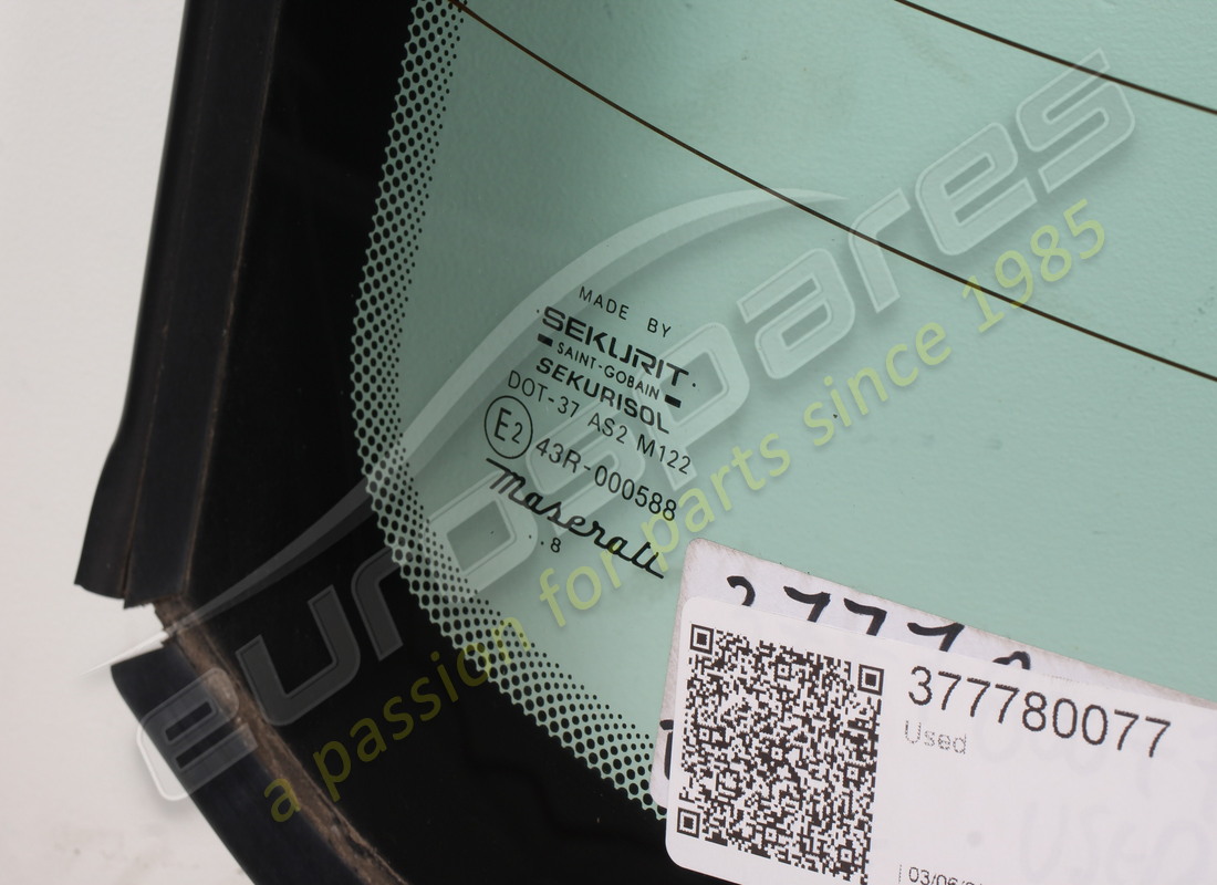 used maserati rear window glass. part number 377780077 (3)