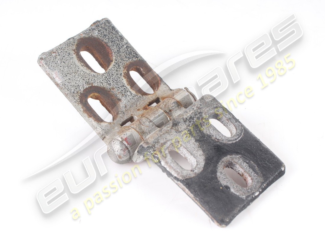 USED Ferrari ENGINE COVER HINGE ASSEMBLY . PART NUMBER 40303901 (1) USED Ferrari ENGINE COVER HINGE ASSEMBLY . PART NUMBER 40303901 (1)