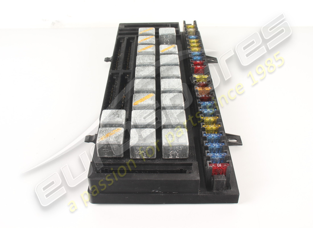 new ferrari fuse box assembly. part number 132203 (3)