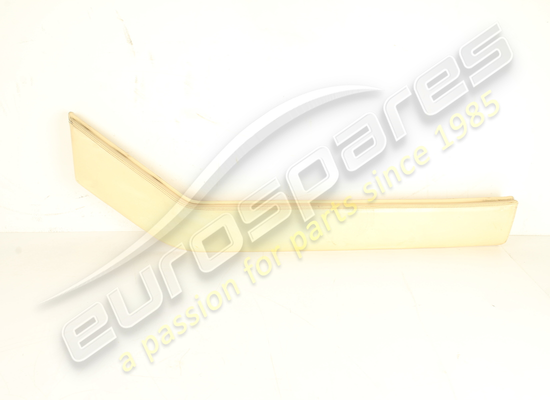 used ferrari lh door panel in beige vm4208. part number 62155905 (1)