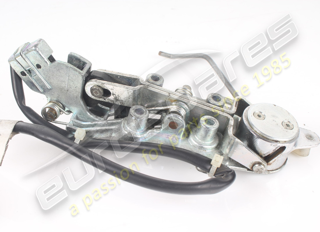 used ferrari rh outer handle. part number 68127300 (3)