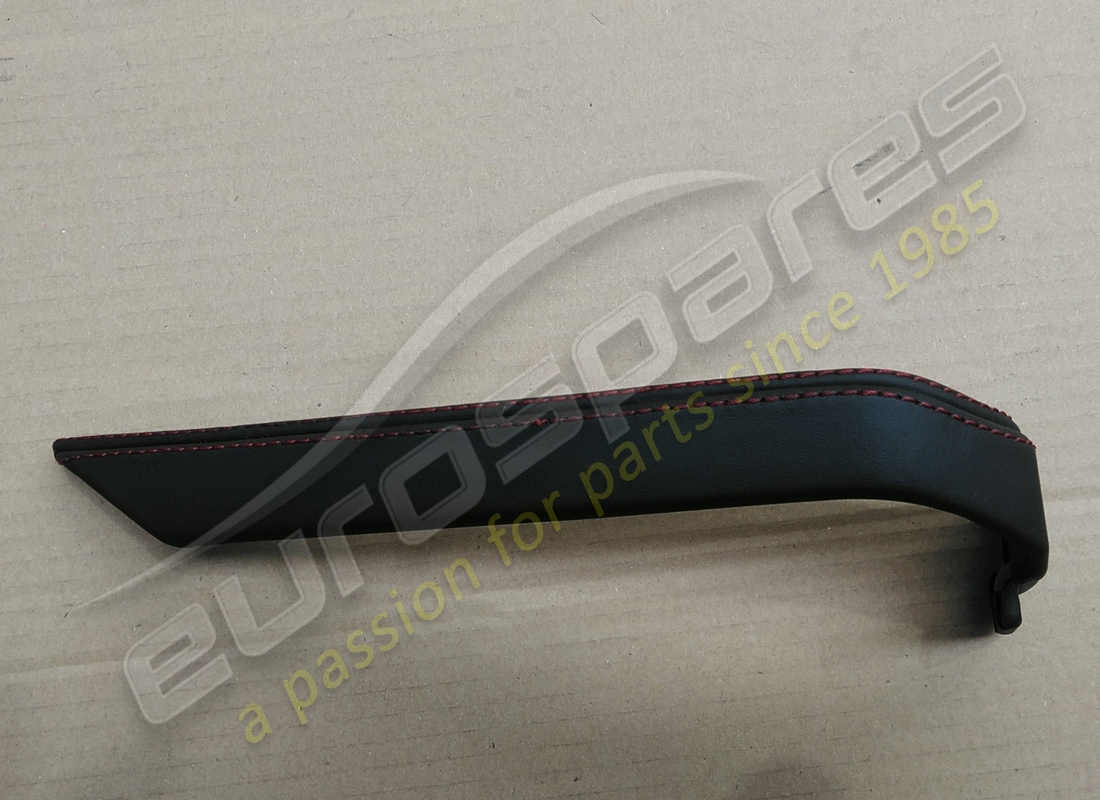 damaged ferrari centre trim panel under upper dashboard cover. part number 915169 (1)
