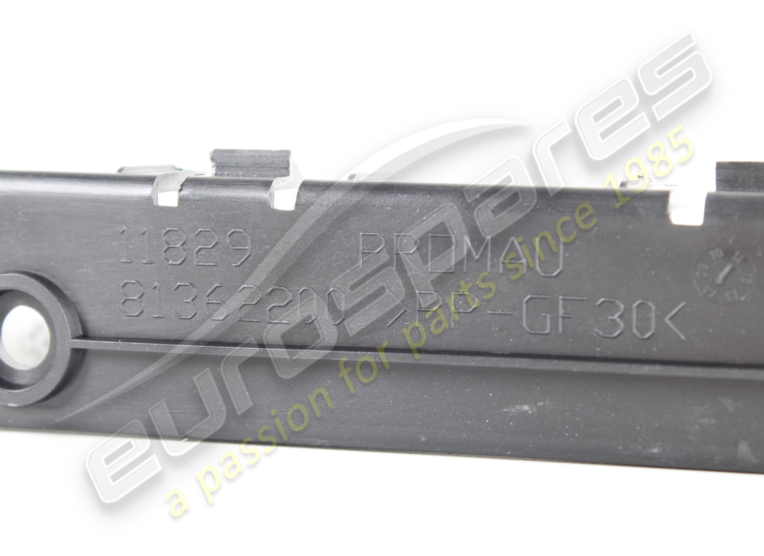 NEW FERRARI LH UNDERDOOR TRIM FASTENER B. PART NUMBER 81362200 (5) new ferrari lh underdoor trim fastener b. part number 81362200 (5)