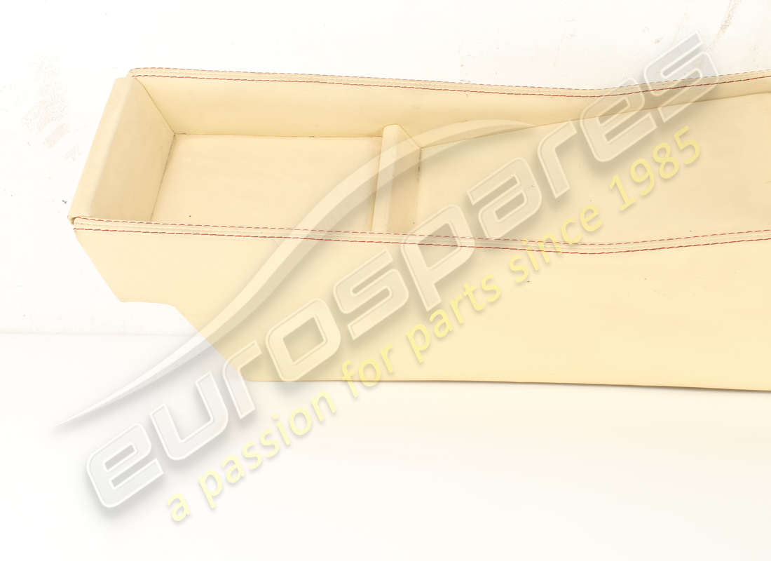 used ferrari rhd console in cream vm3997. part number 65450204 (2)