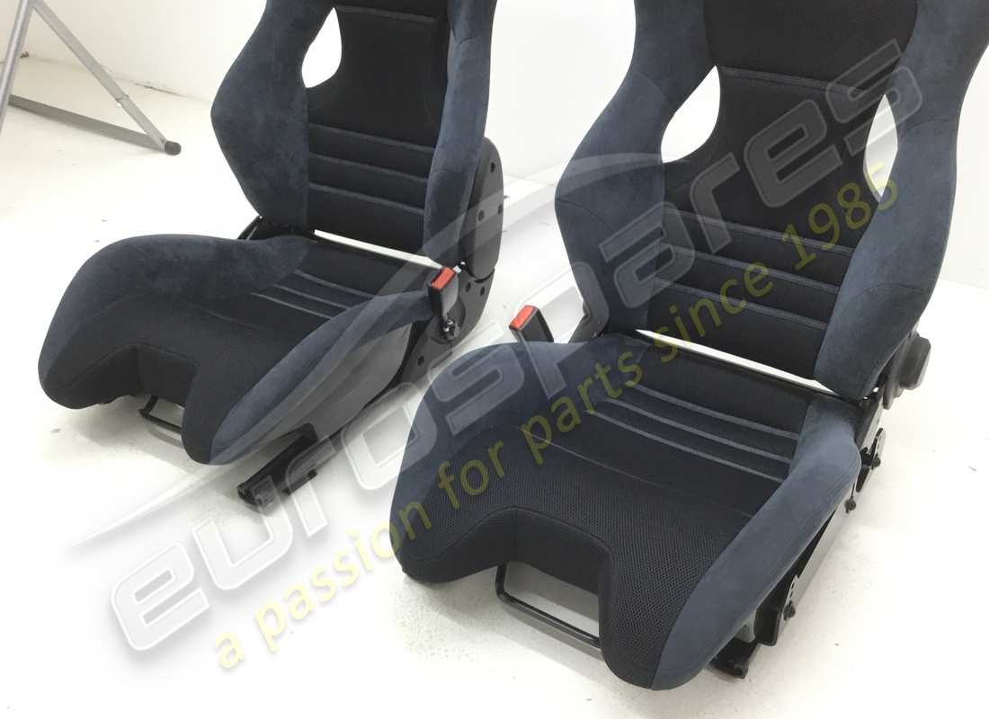 new ferrari pair carbon racing seats complete. part number 868504000 (6)