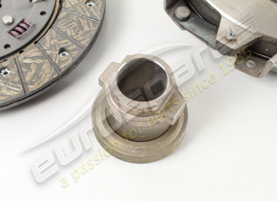 NEW MASERATI CLUTCH DEVICE. PART NUMBER 314620101 (3) new maserati clutch device. part number 314620101 (3)