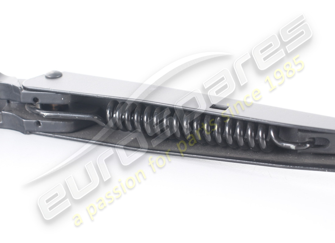 NEW MASERATI RH WIPER ARM (337 RHD). PART NUMBER 373315171 (3) new maserati rh wiper arm (337 rhd). part number 373315171 (3)