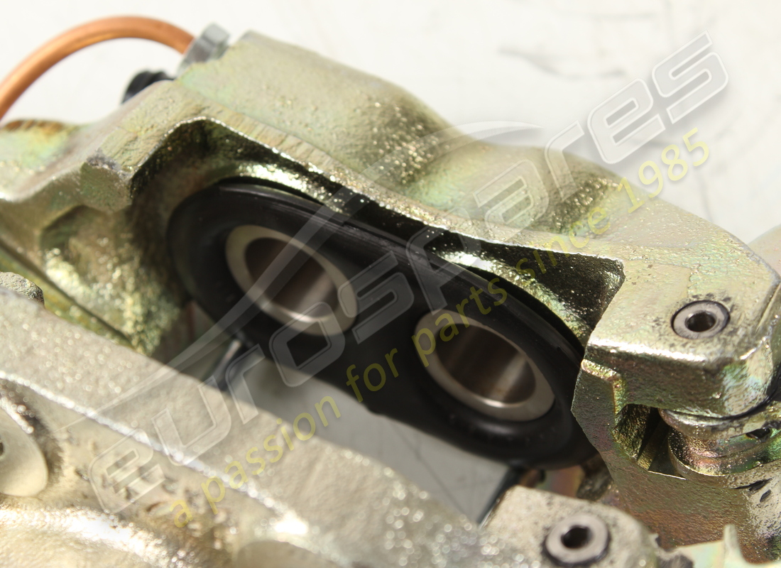 reconditioned lamborghini rh rear caliper. part number 003206717 (2)