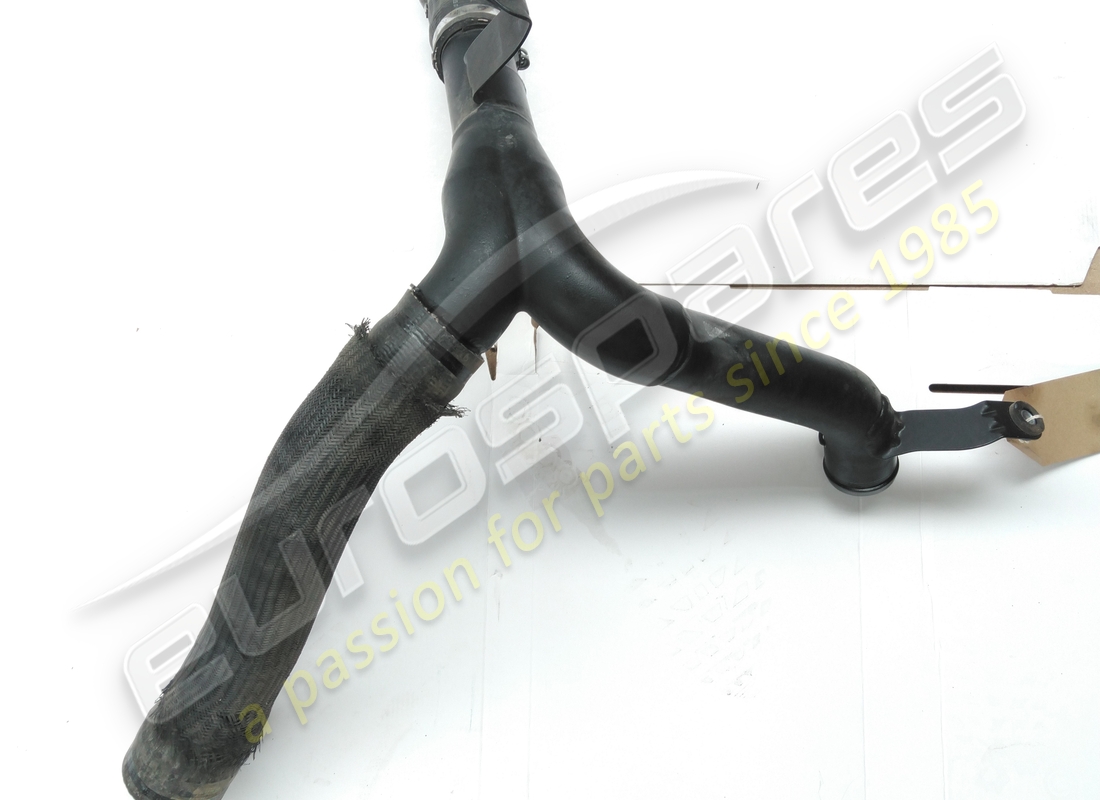 used maserati sleeve from turbine to inter. part number 670033317 (2)