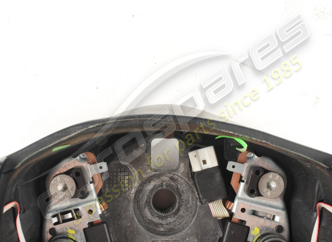 used maserati steering wheel black. part number 27328000 (3)