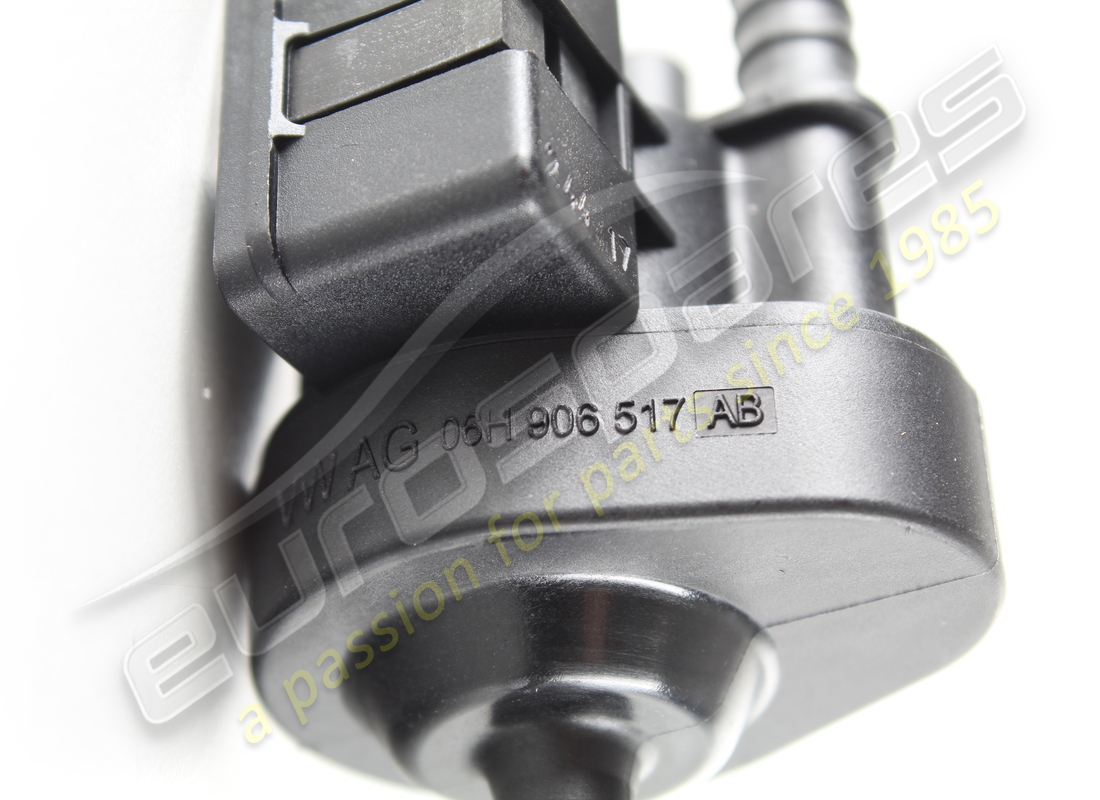 NEW LAMBORGHINI VALVE. PART NUMBER 4T0133434 (4) new lamborghini valve. part number 4t0133434 (4)