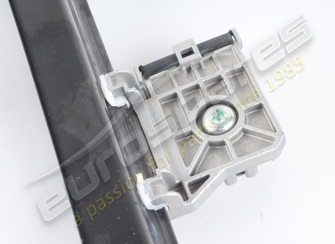 new ferrari front lh door power window u. part number 81487200 (5)