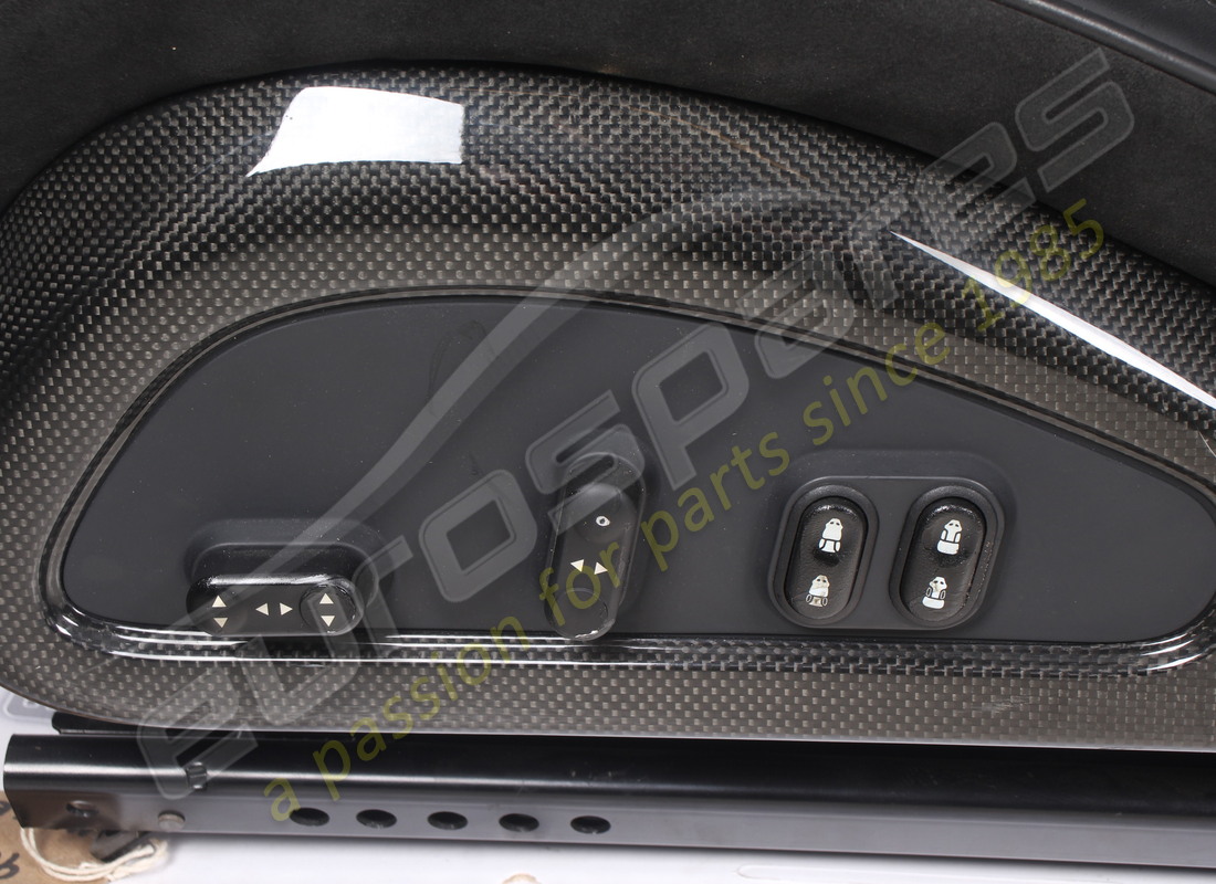 USED FERRARI FERRARI PART 90018638. PART NUMBER 90018638 (4) used ferrari ferrari part 90018638. part number 90018638 (4)