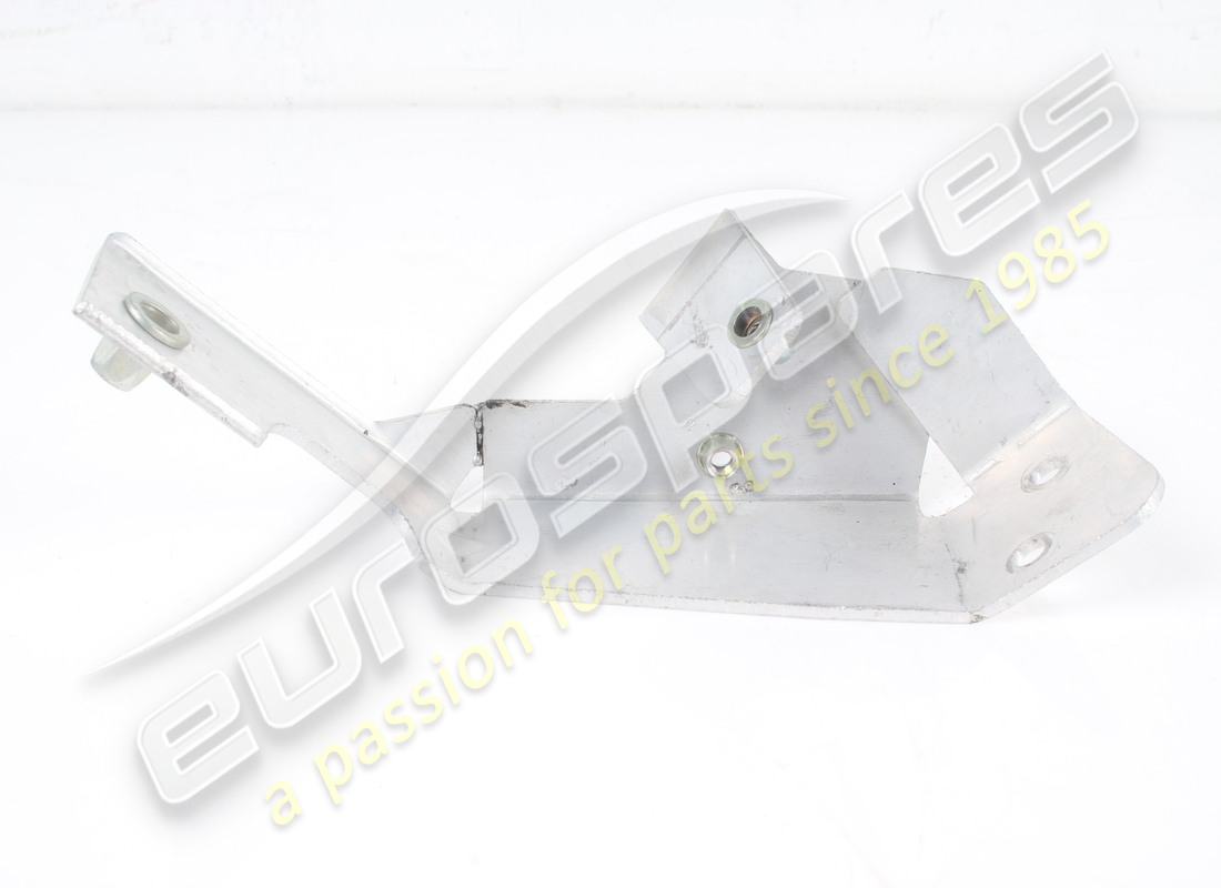 USED FERRARI LH TUBE FASTENER BRACKET. PART NUMBER 83216400 (4) used ferrari lh tube fastener bracket. part number 83216400 (4)