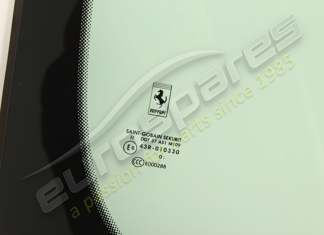 new ferrari windscreen. part number 85061700 (2)