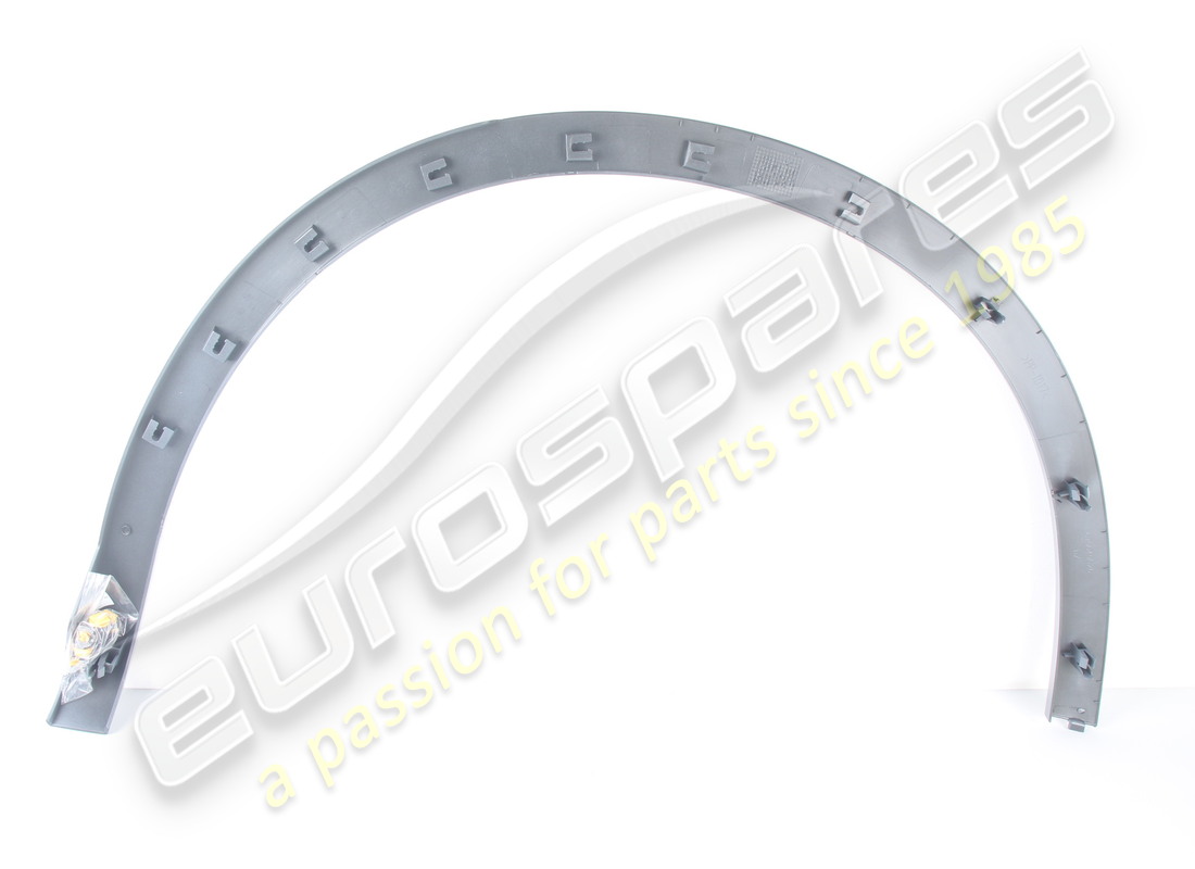 NEW MASERATI RH REAR WHEEL HOUSING ARCH MOULDING. PART NUMBER 670192640 (2) new maserati rh rear wheel housing arch moulding. part number 670192640 (2)
