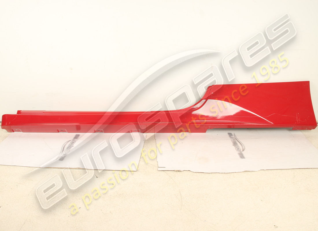new (other) ferrari lh underdoor trim. part number 83261500 (8)