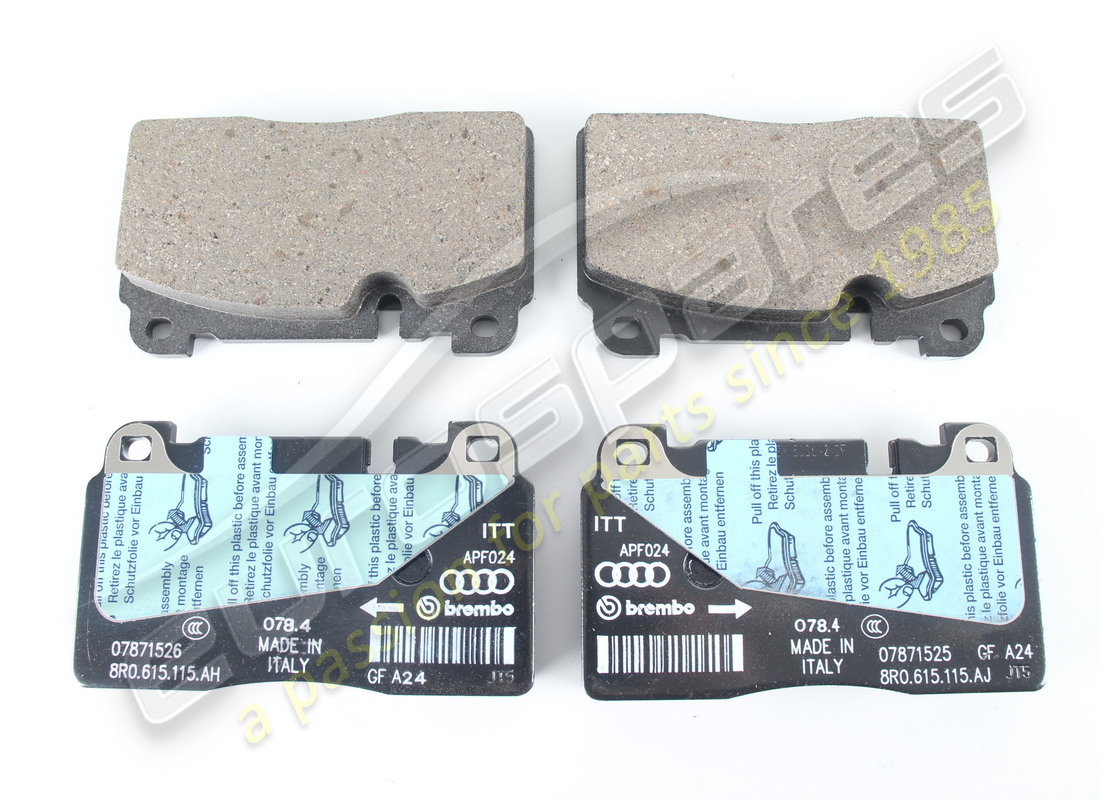 new porsche 1 set of brake pads for disk brake. part number pac698151 (1)