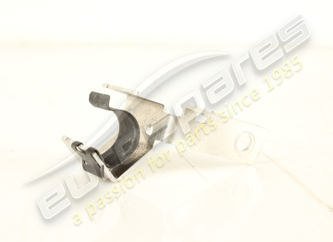 USED LAMBORGHINI BRACKET. PART NUMBER 470103585 (2) used lamborghini bracket. part number 470103585 (2)