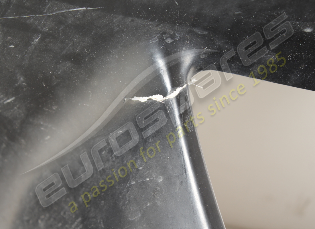 used ferrari rear bumper. part number 64852810 (5)