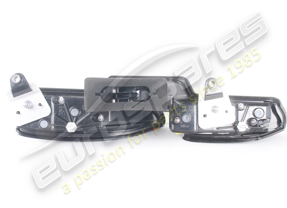 new ferrari lh tail light. part number 919257 (2)