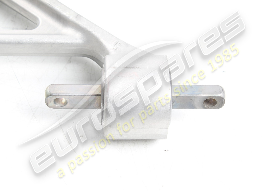 new ferrari lower rh arm. part number 264524 (2)