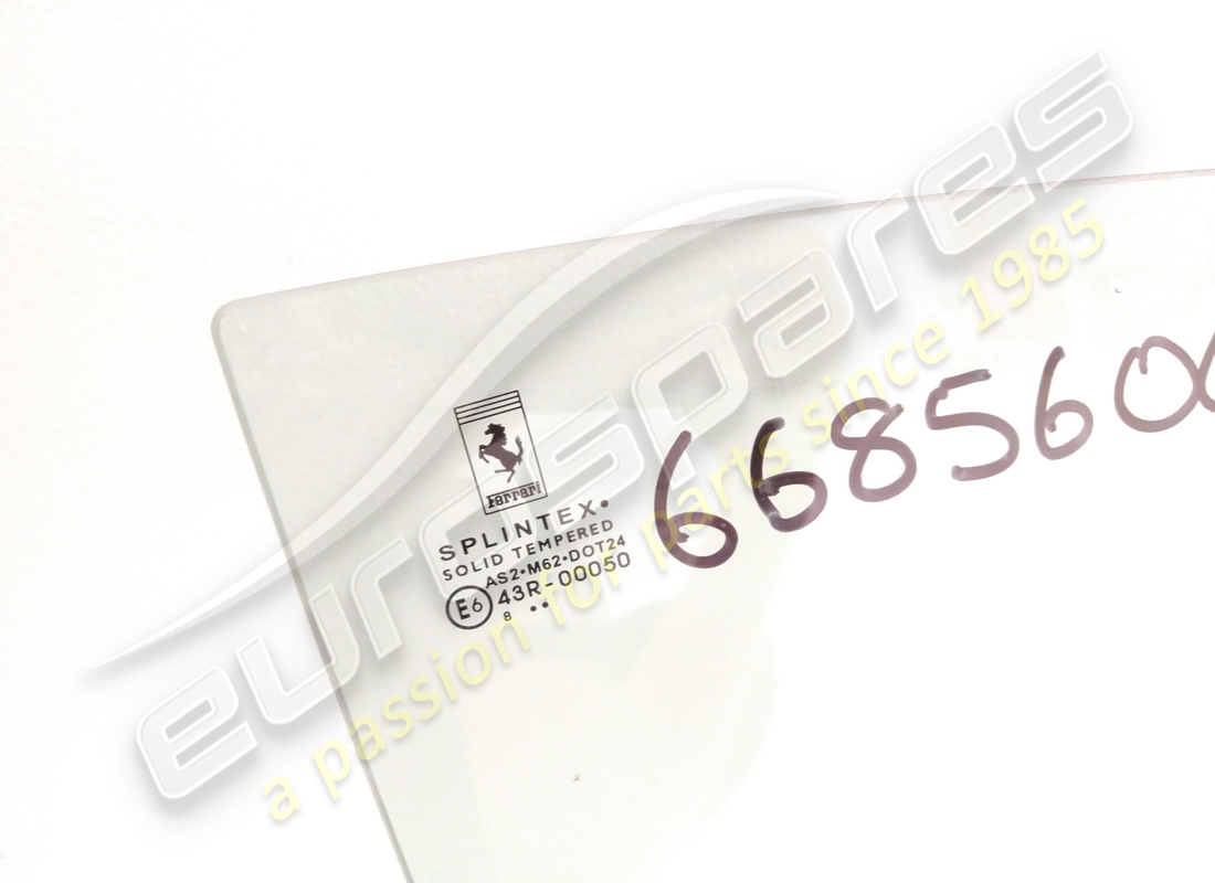 new ferrari rh side glass. part number 66856000 (2)