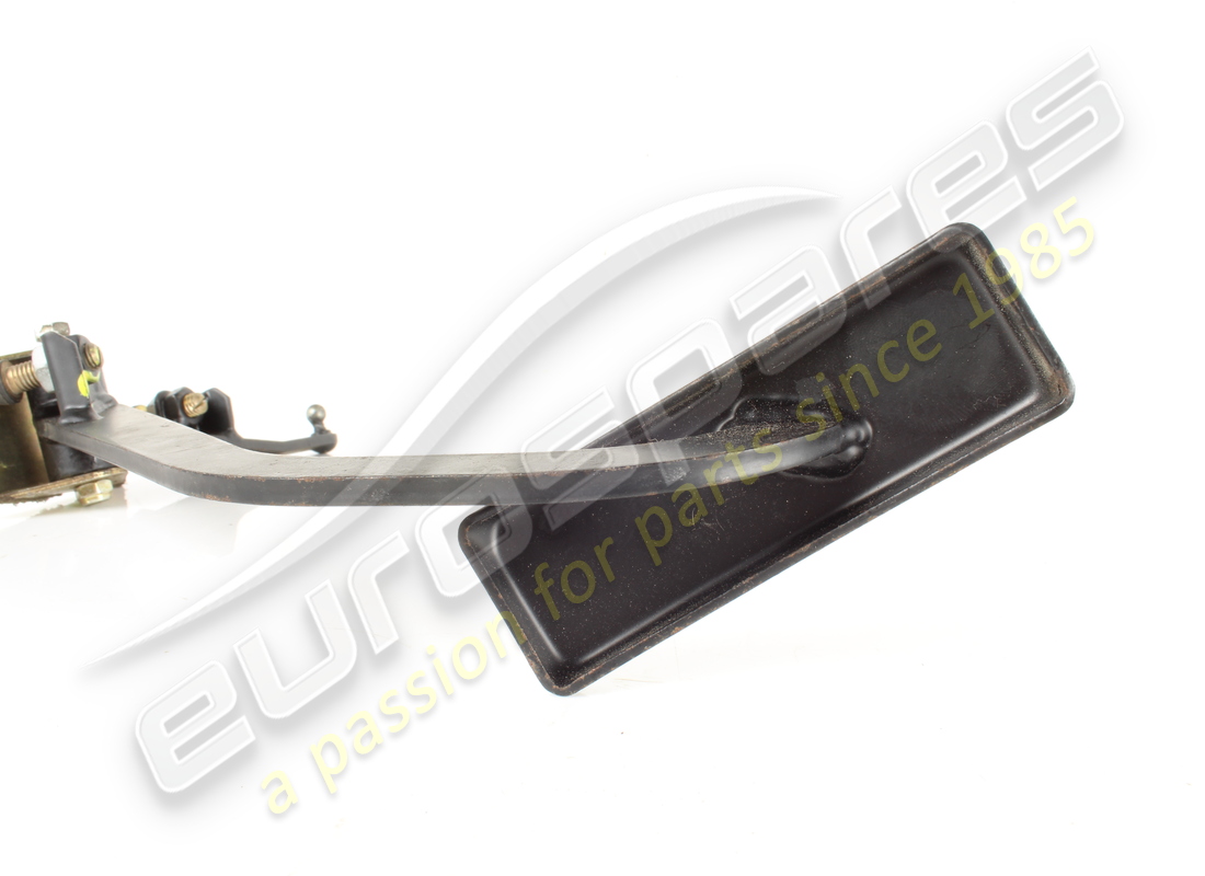 USED FERRARI ACCELERATOR PEDAL. PART NUMBER 152388 (2) used ferrari accelerator pedal. part number 152388 (2)