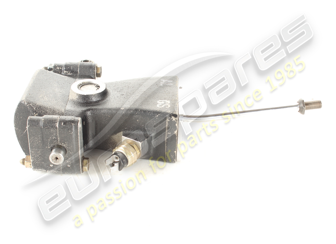 USED FERRARI COMPLETE SHIFT BOX. PART NUMBER 108822A (2) used ferrari complete shift box. part number 108822a (2)