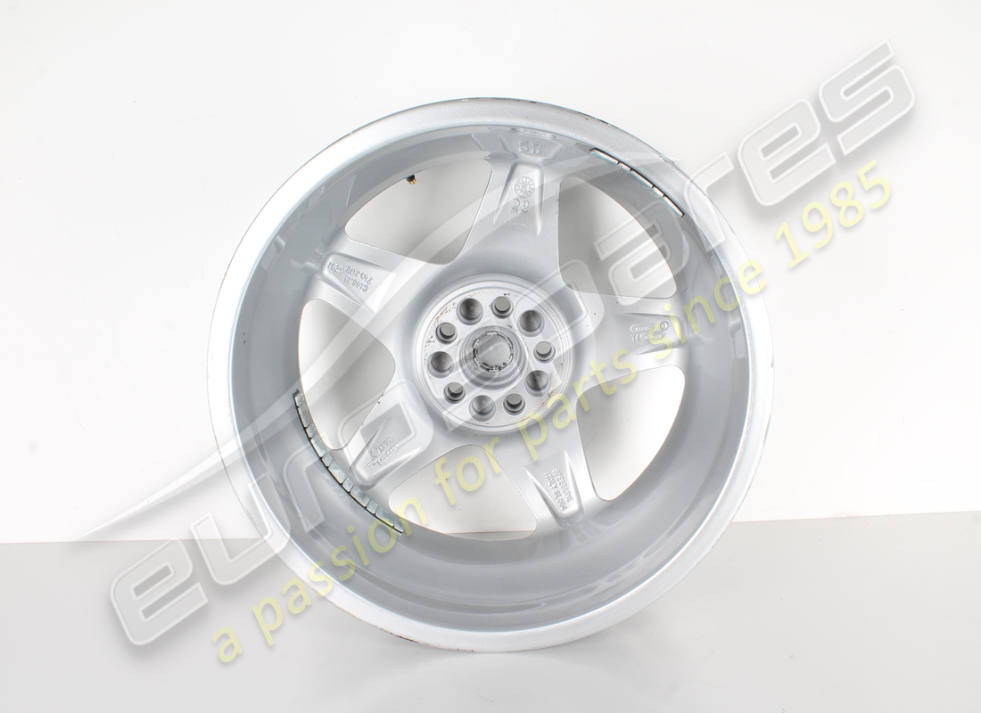 used ferrari front road wheel rim. part number 166475 (3)