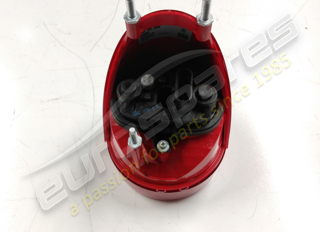 new ferrari inner lh tail light. part number 185669 (3)