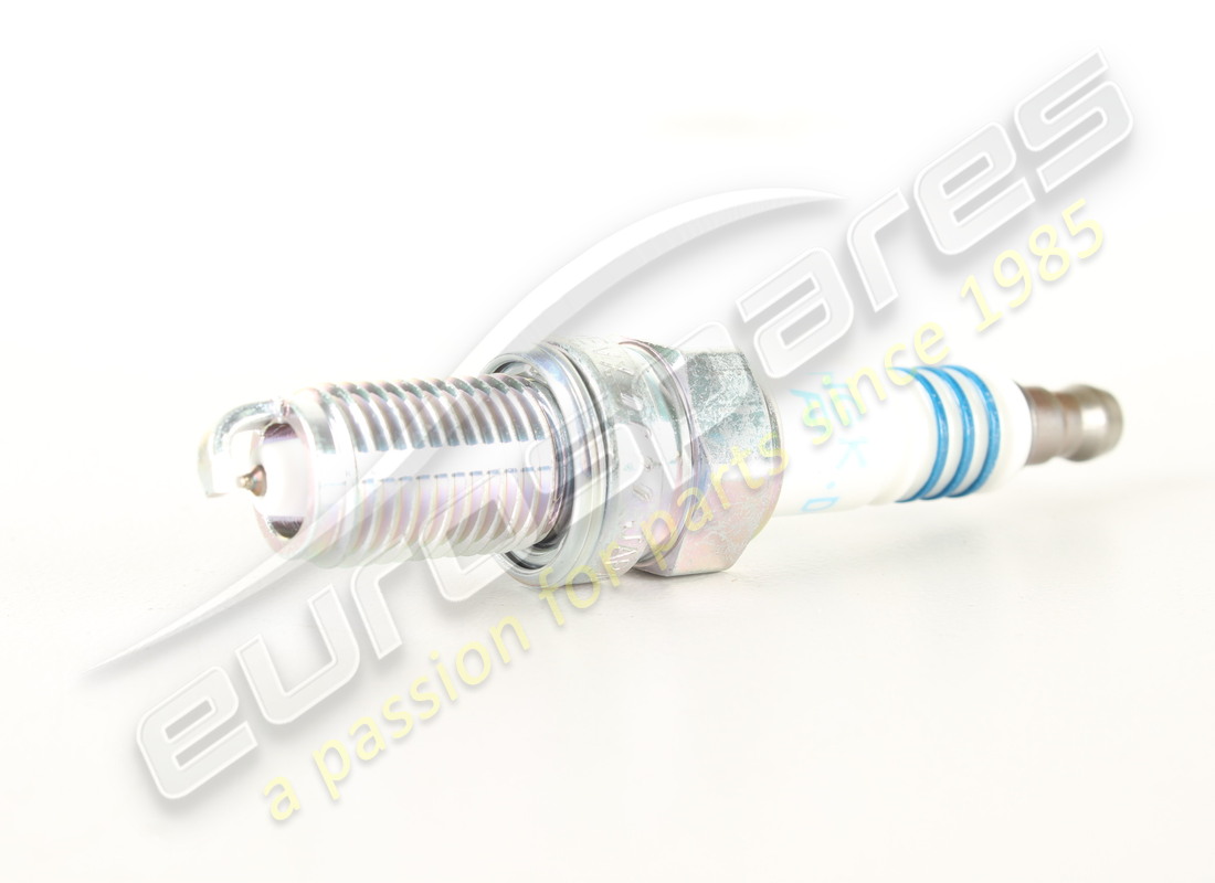 new ferrari spark plug. part number 174954 (2)