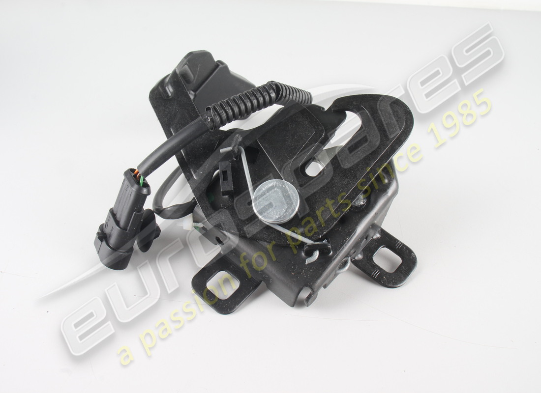 new ferrari lid lock. part number 83752200 (3)