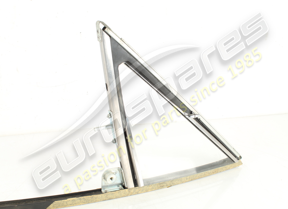 new ferrari lh quarter light complete. part number 2533033108 (2)