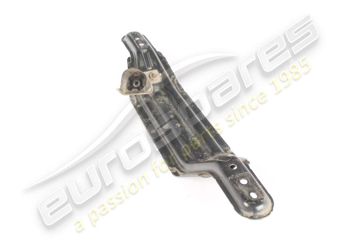 used maserati underfloor tunnel rear reinforcement. part number 670034250 (3)