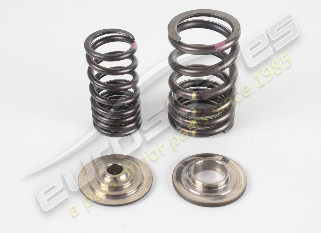 used lamborghini spring and plate kit for engine valve. part number 0r8340121 (1)