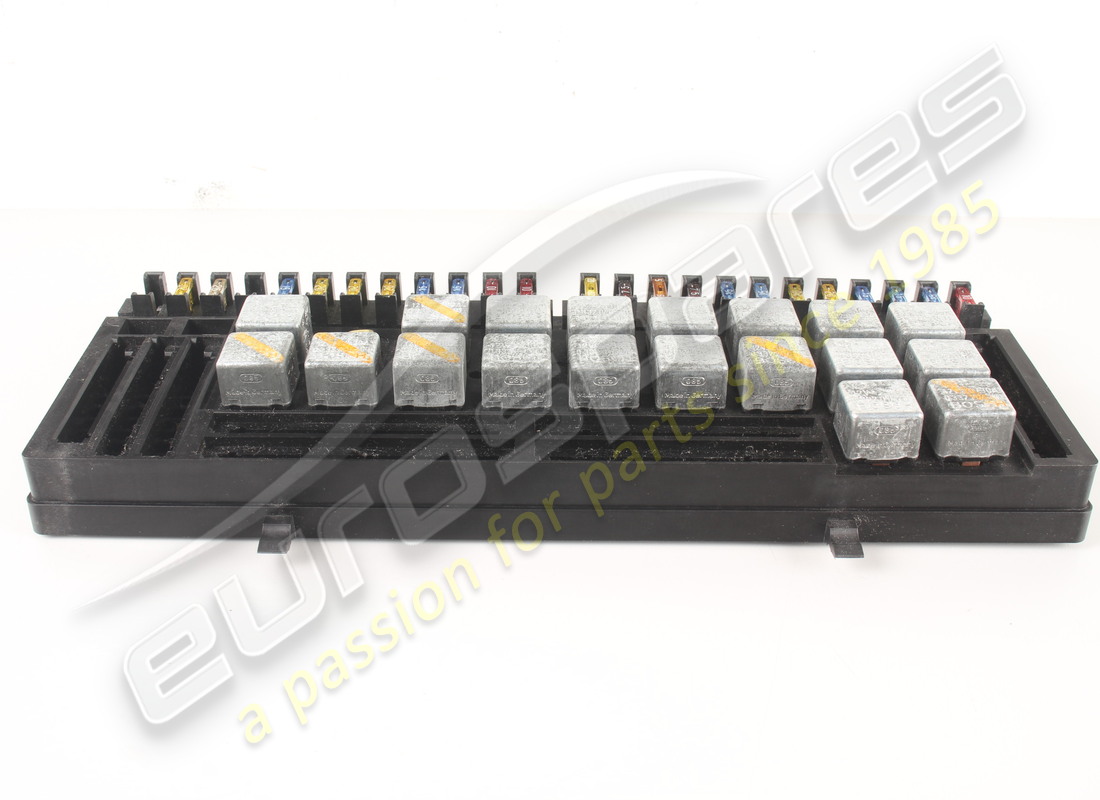 new ferrari fuse box assembly. part number 132203 (2)