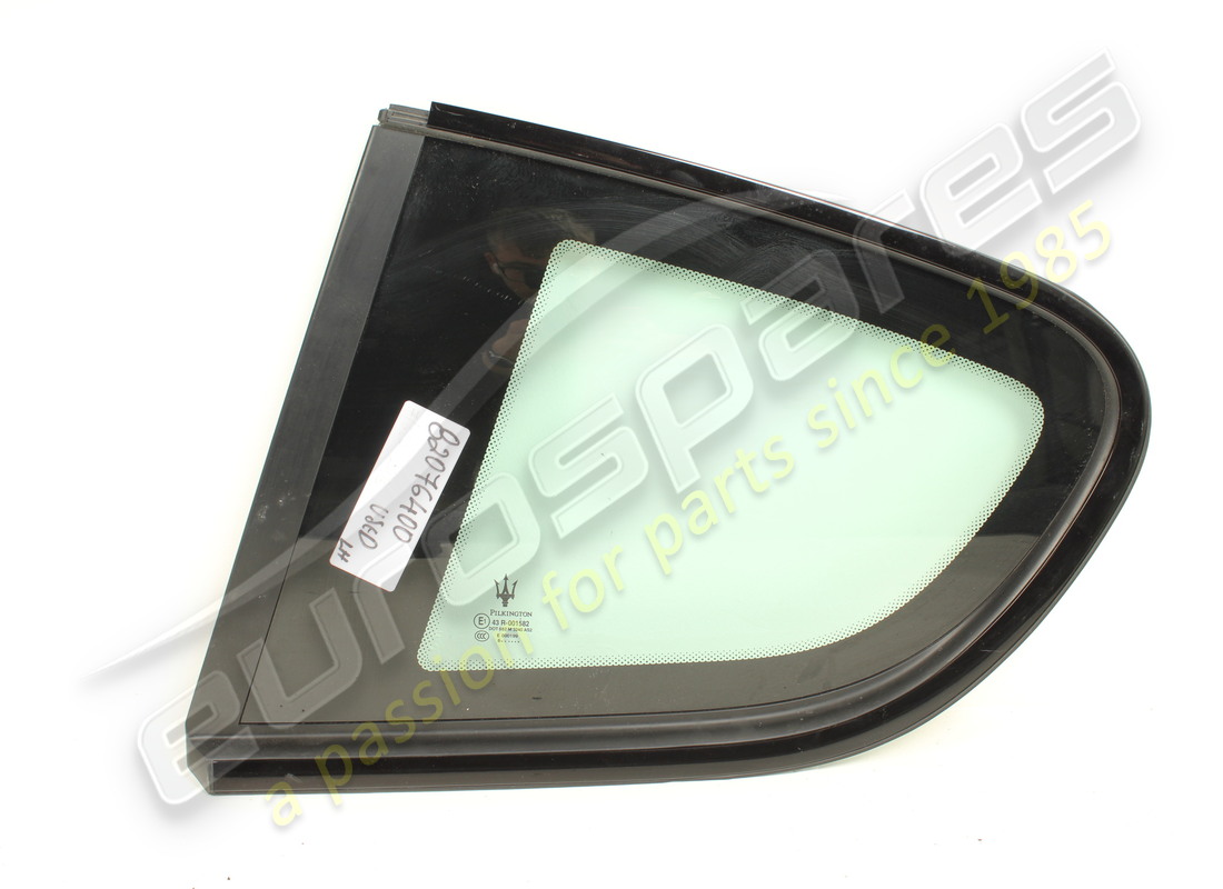 USED Maserati COMPLETE LH REAR SIDE GLASS . PART NUMBER 82076400 (1)